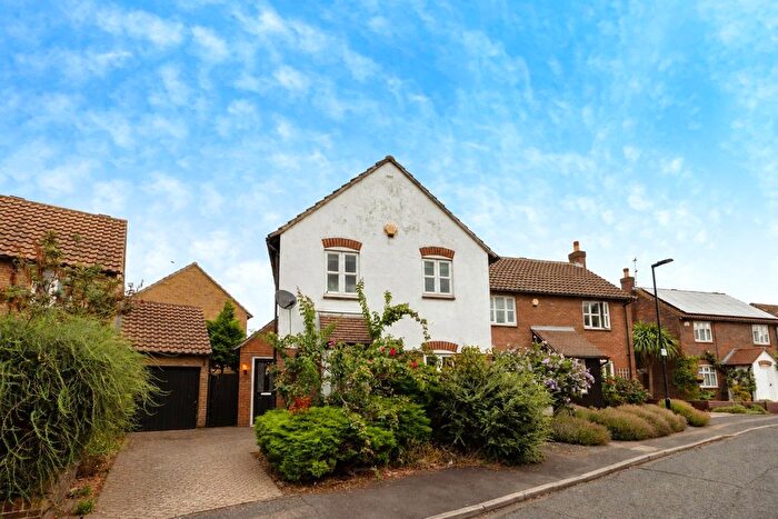 3 Bedroom Detached House To Rent In High Meads Road, London, E16