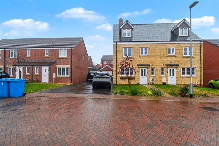 4 Bedroom Semi Detached House For Sale In Egan Close, Weldon, Corby, NN17