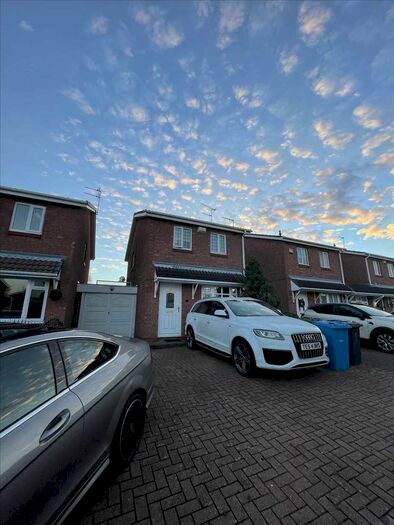 3 Bedroom Semi-Detached House To Rent In Gibson Road, Wolverhampton, WV6