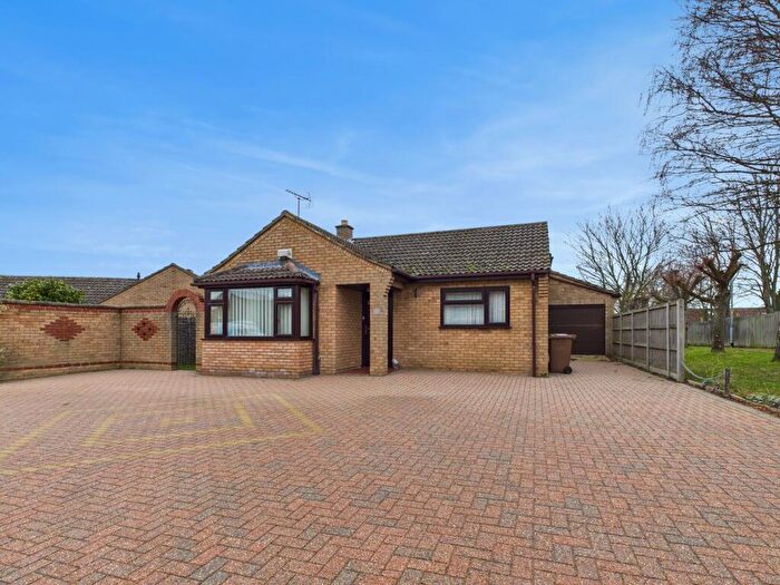 3 Bedroom Detached Bungalow For Sale In Gallow Drive, Downham Market, PE38
