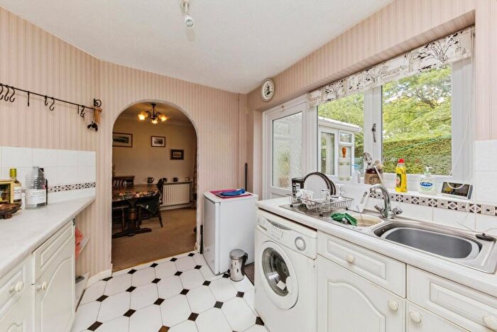 3 Bedroom Semi-Detached House For Sale In Thistleton Close, Macclesfield, Cheshire, SK11