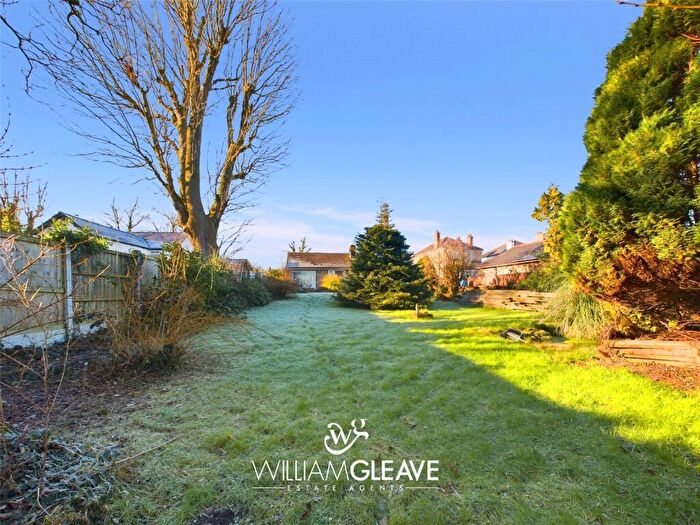 3 Bedroom Bungalow For Sale In Chester Road, Oakenholt, Flint, Flintshire, CH6