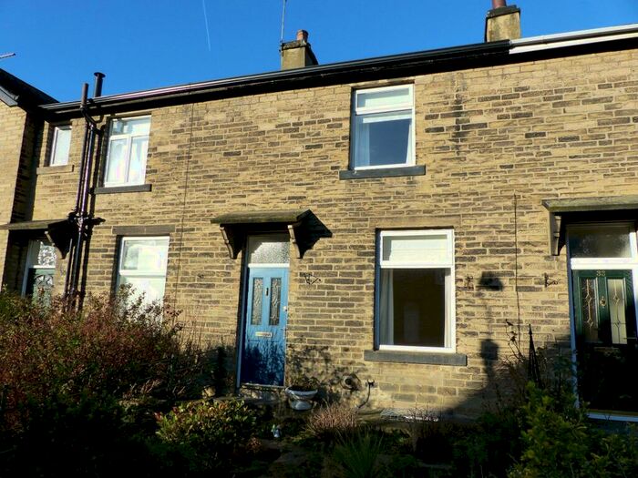 2 Bedroom Terraced House To Rent In Ash Grove, Ilkley, West Yorkshire, Uk, LS29
