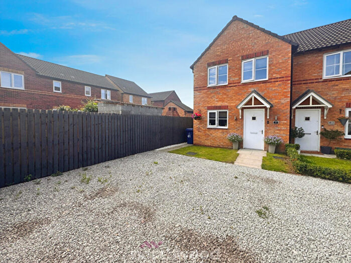 3 Bedroom Semi-Detached House For Sale In Oxford Street, Thorne, Doncaster, DN8