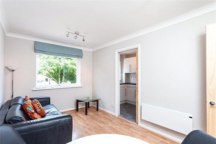 1 Bedroom Apartment To Rent In Tinniswood Close, London, N5