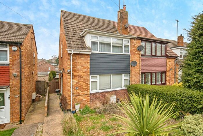 3 Bedroom Semi Detached House For Sale In Hugh Dickson Road, Colchester, CO4