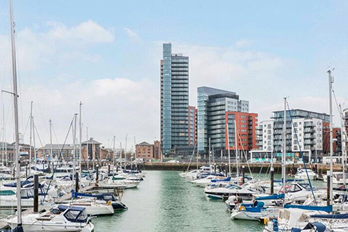 2 Bedroom Apartment To Rent In The Hawkins Tower, Admirals Quay, Ocean Way, Southampton, SO14