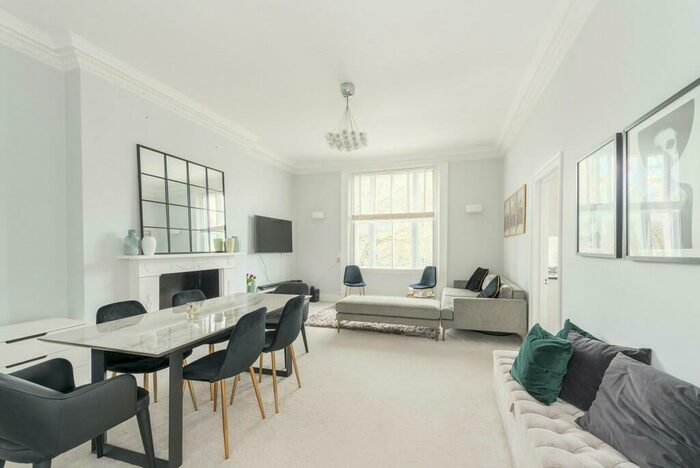 2 Bedroom Apartment To Rent In Haverstock Hill, NW3