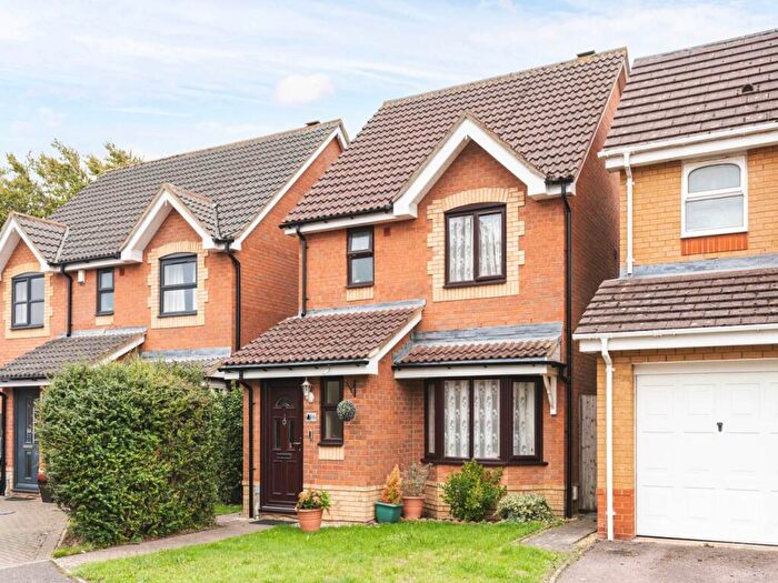 3 Bedroom Detached House For Sale In Masefield Way, Royston, Hertfordshire, SG8