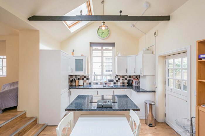 2 Bedroom Flat To Rent In Barton Buildings, Bath, BA1