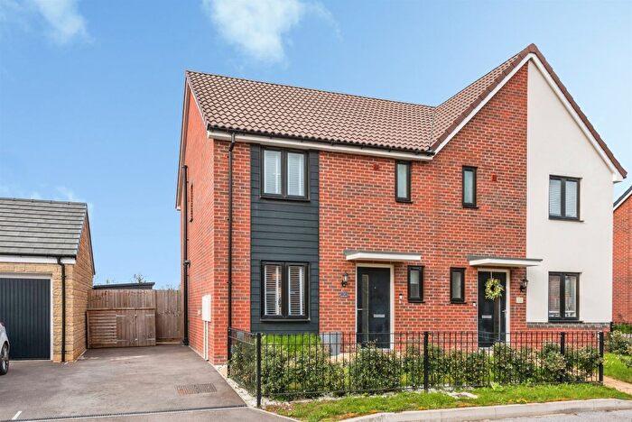 3 Bedroom Semi Detached House For Sale In Brimstone Road, Swindon, SN3