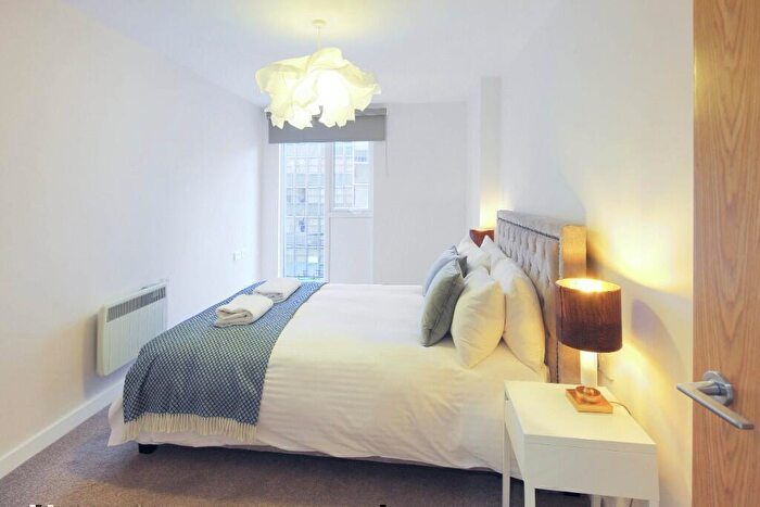 1 Bedroom Apartment To Rent In Exchange Court, Southampton, Hampshire, SO14