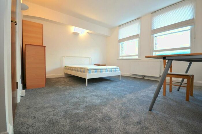 Studio To Rent In Royal College Street, Camden, NW1