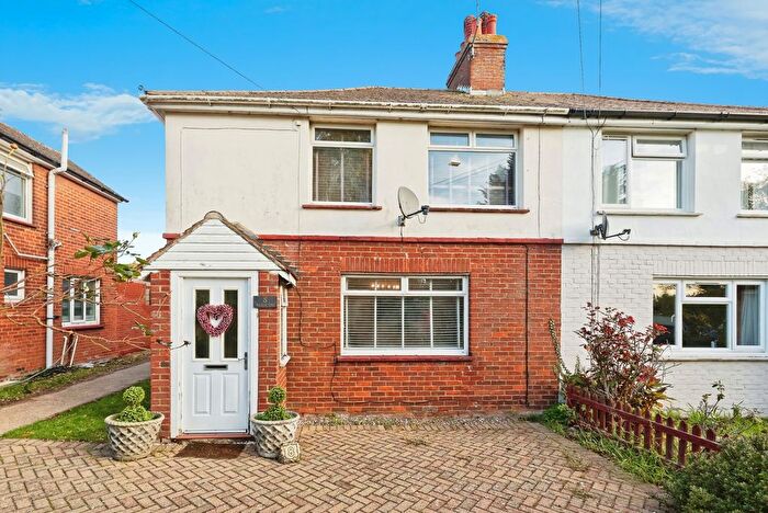 3 Bedroom Semi Detached House For Sale In Keycol Hill, Bobbing, Sittingbourne, ME9