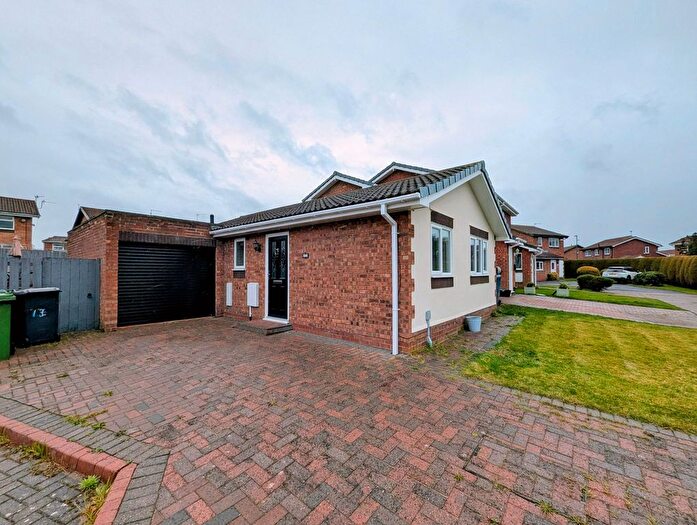 2 Bedroom Detached Bungalow For Sale In North Drive, Hebburn, NE31