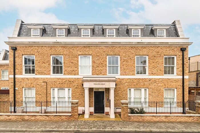 1 Bedroom Flat For Sale In Bowling Green Square, Balham, SW12
