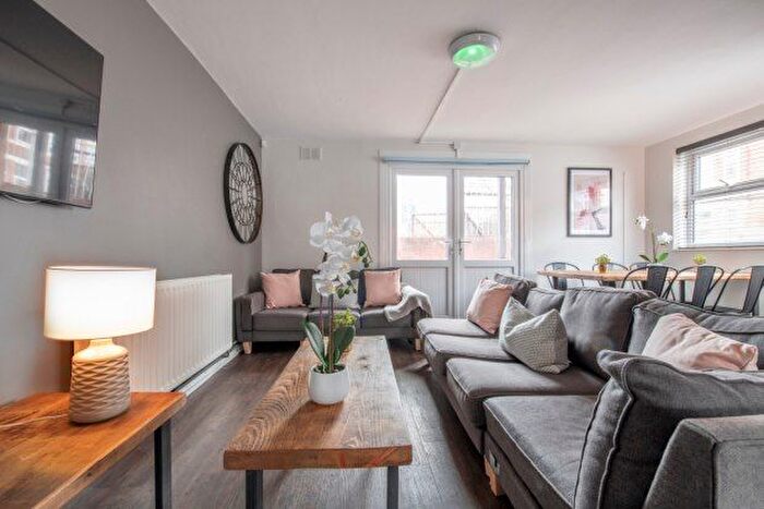 7 Bedroom Flat To Rent In Church Street, Nottingham, NG7