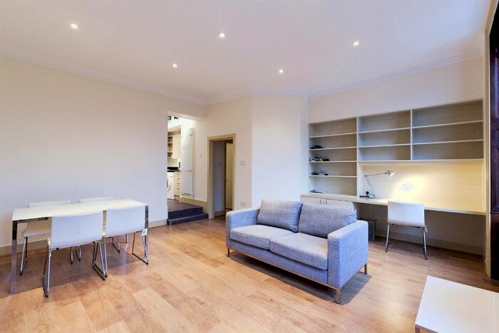 1 Bedroom Flat To Rent In Cleveland Street, Fitzrovia, W1T