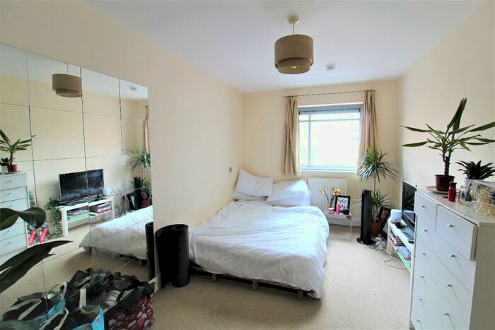 2 Bedroom Flat To Rent In Grand Parade, City Centre, Brighton, BN2