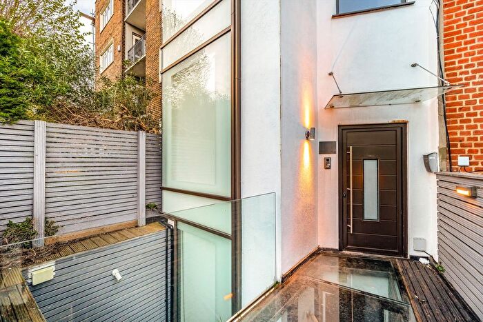 3 Bedroom Semi Detached House To Rent In Holmdale Road, West Hampstead, NW6