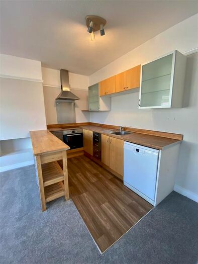 2 Bedroom Flat To Rent In Coldharbour Road, Westbury Park, Bristol, BS6