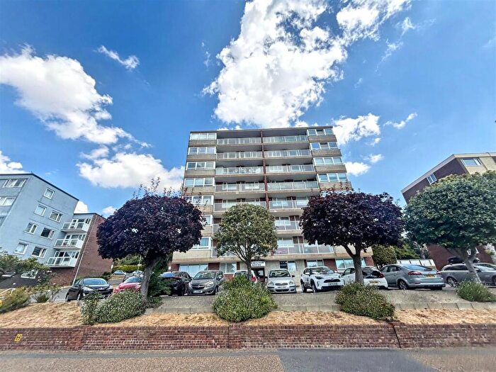 2 Bedroom Flat For Sale In Upperton Road, Eastbourne, BN21