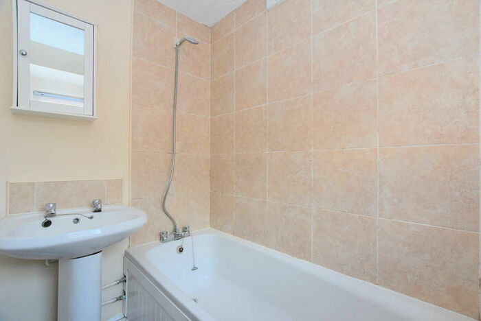 2 Bedroom Terraced House To Rent In Leek Road, Hanley, ST1