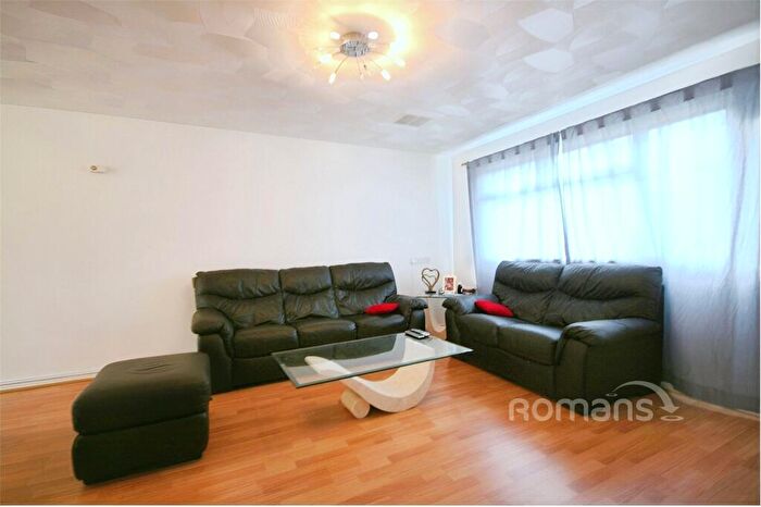 3 Bedroom Terraced House To Rent In Greenfields, Maidenhead, SL6