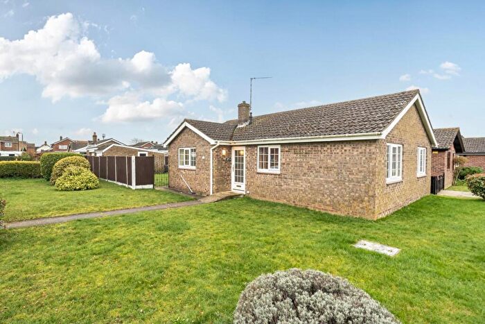 3 Bedroom Detached Bungalow For Sale In Greenfield Road, Coningsby, LN4