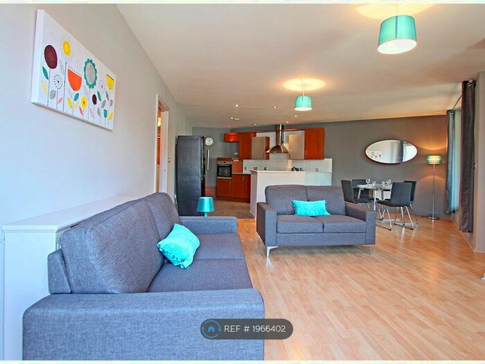 2 Bedroom Flat To Rent In City Road East, Manchester, M15