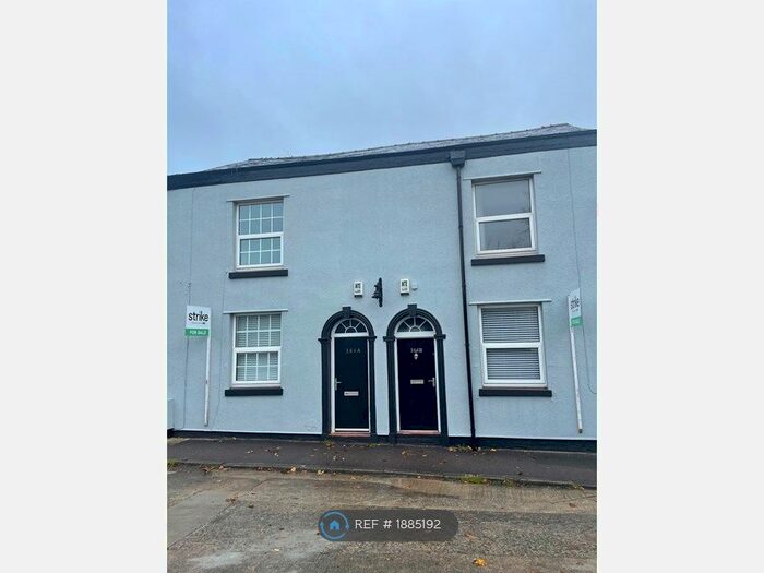 3 Bedroom Semi-Detached House To Rent In Stockport Road, Romiley, Stockport, SK6