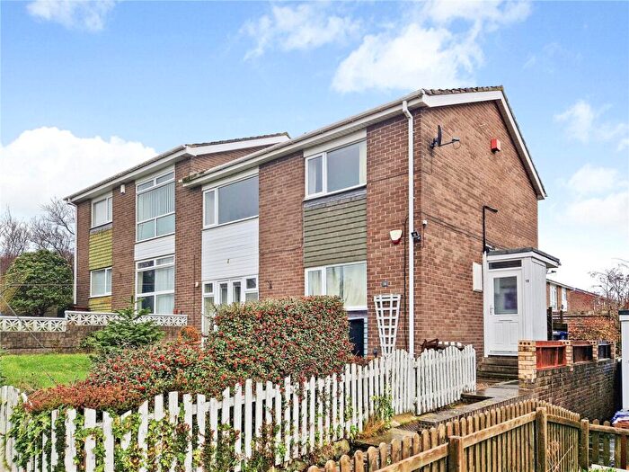 2 Bedroom Flat For Sale In Hamsterley Crescent, Newcastle Upon Tyne, Tyne And Wear, NE15