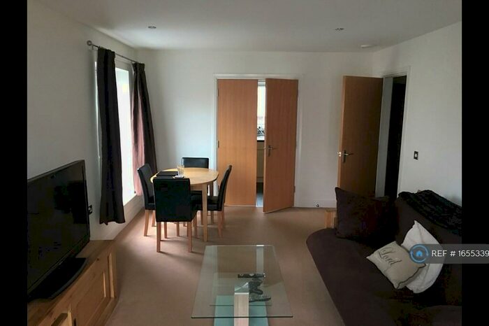 2 Bedroom Flat To Rent In Osprey Lane, Harrow, HA2
