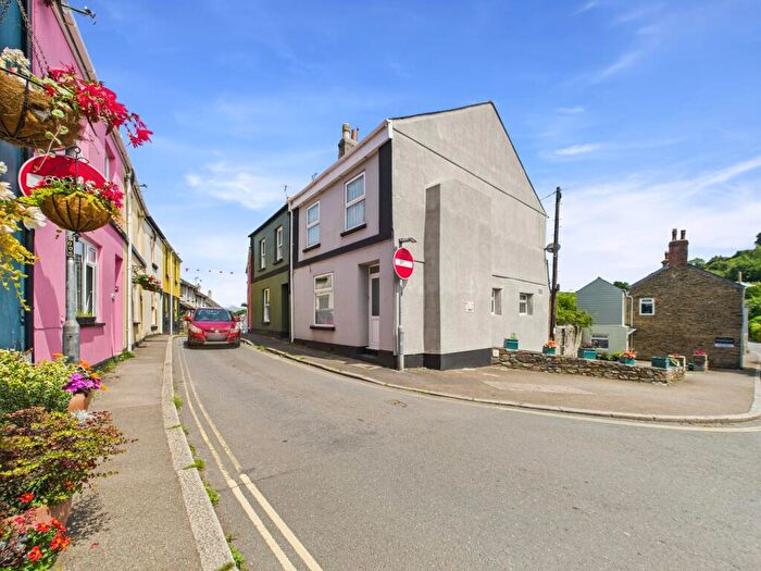 5 Bedroom Terraced House For Sale In West Street, Millbrook, PL10