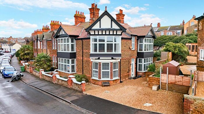 4 Bedroom Town House For Sale In Hunstanton, Norfolk, PE36