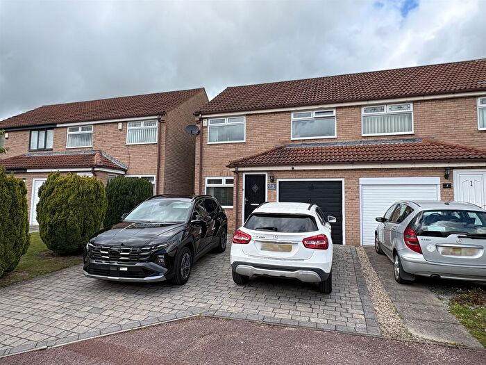 3 Bedroom Semi Detached House For Sale In Colpitt Close, Norton, Stockton-On-Tees, TS20