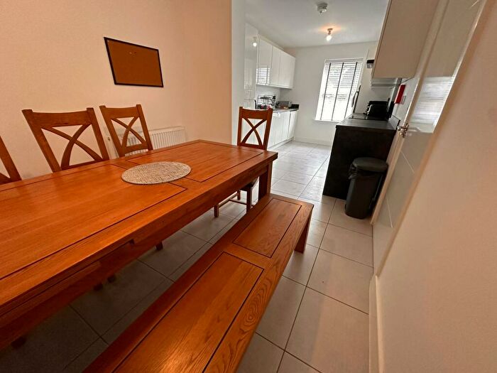 4 Bedroom Semi-Detached House To Rent In Tulip Grove, Seacroft, Leeds, LS14