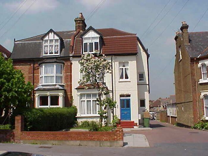 1 Bedroom Maisonette To Rent In Enmore Road, London, SE25