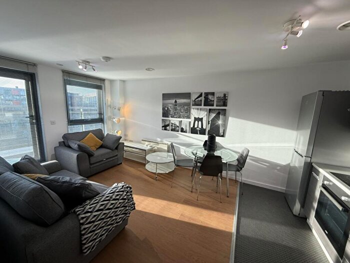 2 Bedroom Apartment To Rent In City Gate Iii, Blantyre St, Manchester, M15