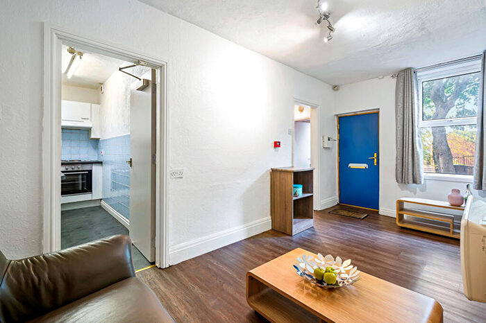 1 Bedroom House To Rent In St Johns Terrace, Leeds, LS3