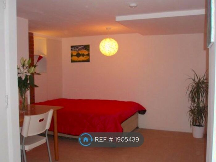 Studio To Rent In Baker Street, Brighton, BN1