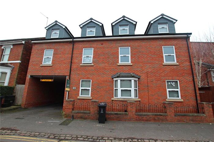 1 Bedroom Apartment To Rent In Hunt Street, Old Town, Swindon, SN1