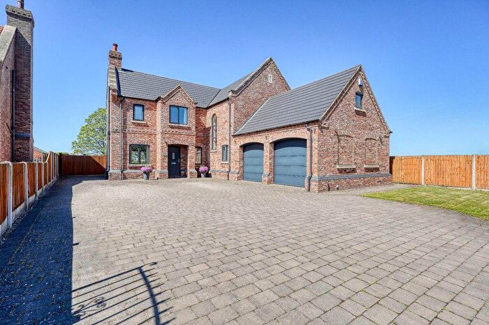 4 Bedroom Detached House For Sale In Brewery Road, Crowle, DN17