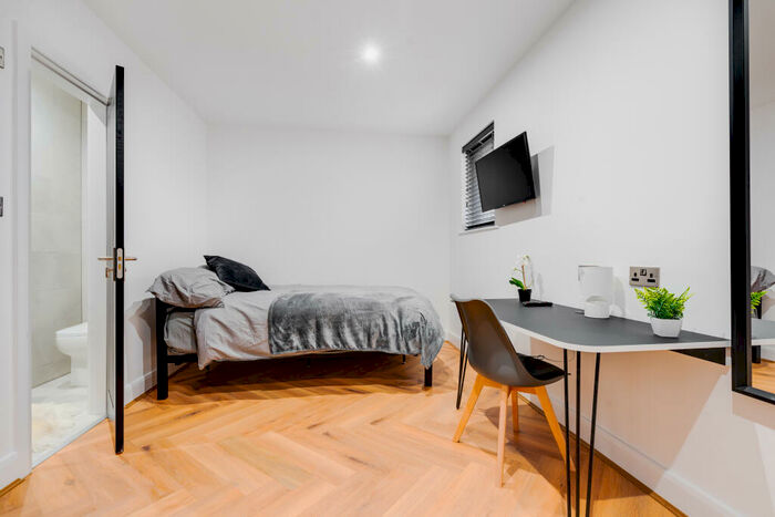 6 Bedroom House To Rent In Kenmare Road, Liverpool, Merseyside, L15