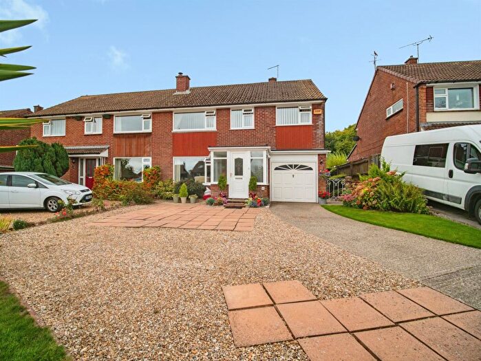 5 Bedroom Semi-Detached House For Sale In Weatherbury Way, Dorchester, DT1