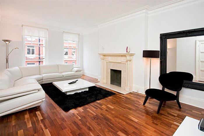 2 Bedroom Flat To Rent In Lincoln House, Basil Street, London, SW3