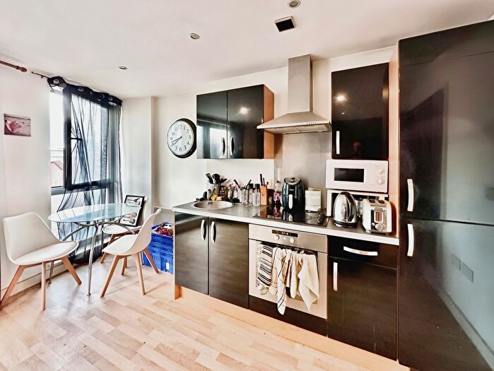 1 Bedroom Flat To Rent In Cross Green Lane, Leeds, LS9