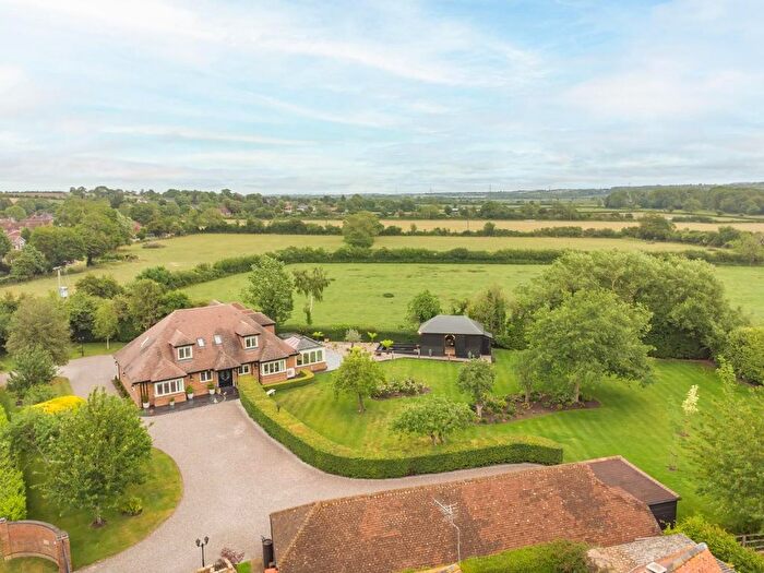 4 Bedroom Detached House For Sale In Peddars Lane, Stanbridge, Leighton Buzzard, LU7