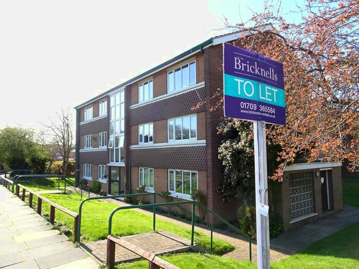 2 Bedroom Flat To Rent In High Trees, Stag Lane S60