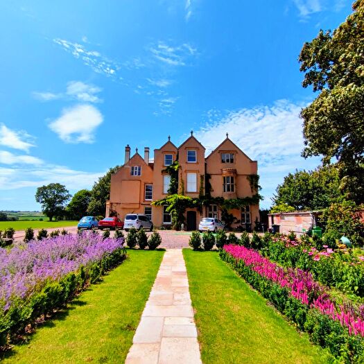 2 Bedroom Flat To Rent In Chalmington, Dorchester, DT2